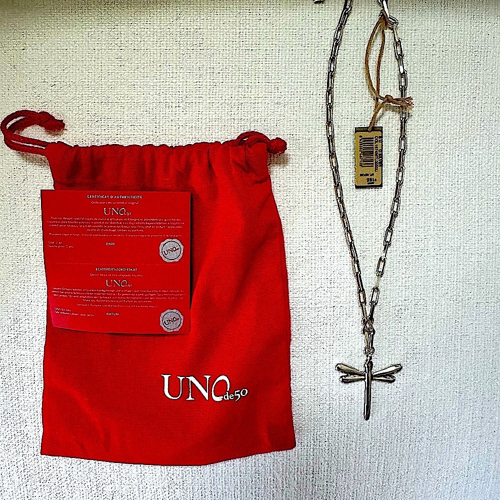 UNO de 50 Dragonfly necklace